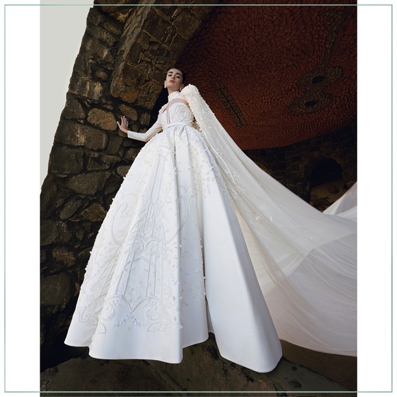 $17,500 Saiid Kobeisy Beaded Tulle, Silk Thread & Organza Flowers Runway Gown - Picture 2 of 13